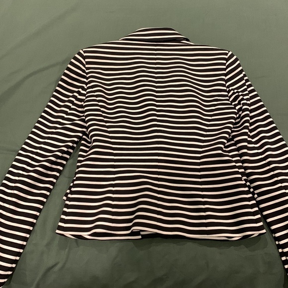 Beautiful, stylish, black and white striped bebe jacket - like new condition. - Picture 3 of 3